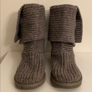 GUC UGG Gray Cardy boot Sz 6